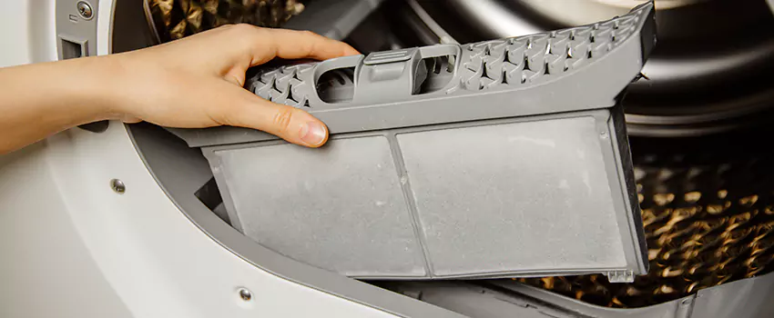 Signs Of A Clogged Dryer Lint Trap in Fort Wayne, Indiana